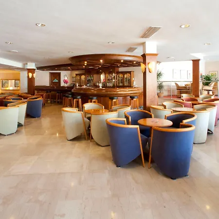 Grupotel Nilo & باغيرا