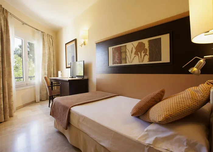 尼洛水疗集团酒店 4* 帕格拉