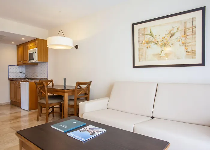 尼洛水疗集团酒店 公寓式酒店 帕格拉