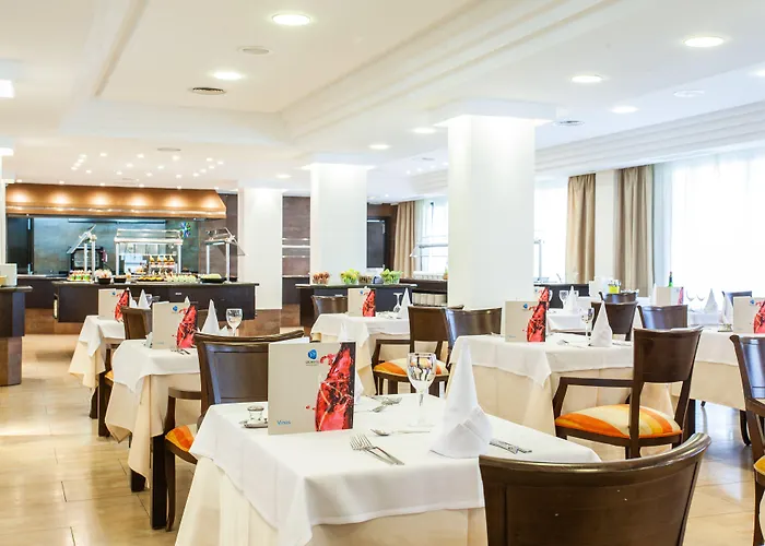 尼洛水疗集团酒店 4* 帕格拉