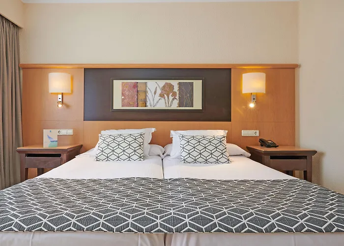 尼洛水疗集团酒店 4* 帕格拉