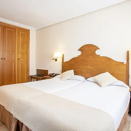 Apart-hotel Grupotel Nilo & 4*