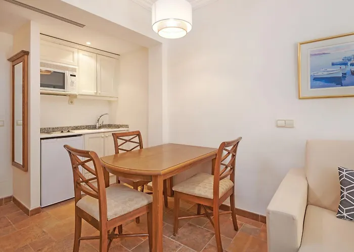 公寓式酒店 尼洛水疗集团酒店 4*