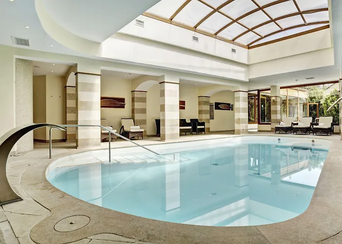 公寓式酒店 尼洛水疗集团酒店 帕格拉