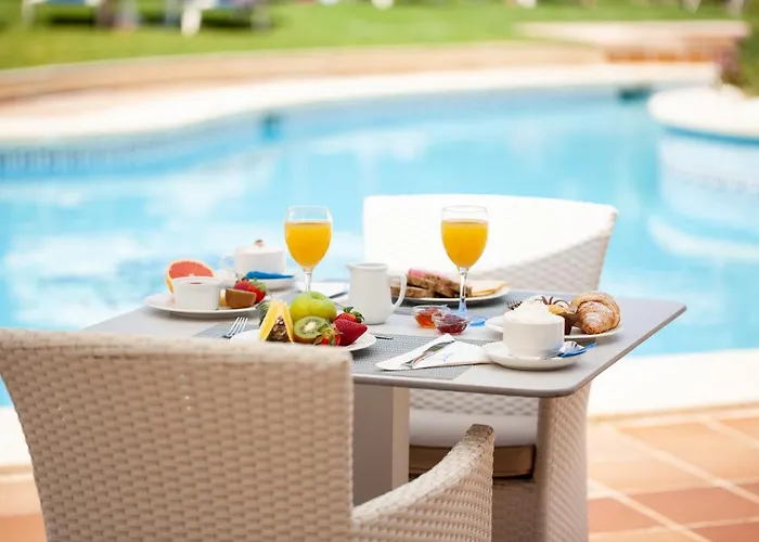 尼洛水疗集团酒店 公寓式酒店 帕格拉